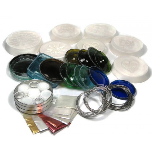 holidaykitclean-500x500.jpg