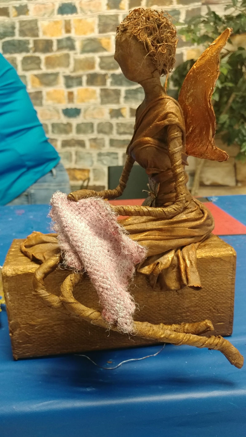 MARATHON REPLAY: How to Create Indoor/Outdoor Sculptures Using T-Shirts