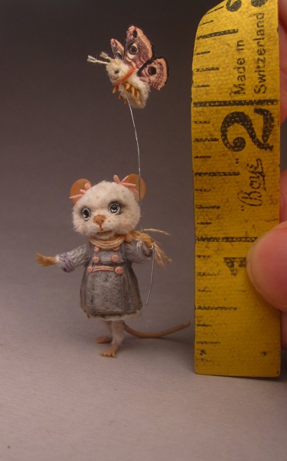 sculpt-miniature-mouse-04.jpg