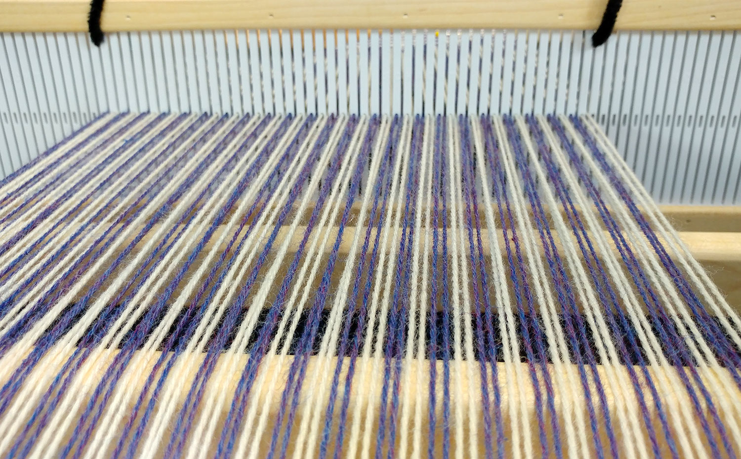warping-a-loom-01b.jpg