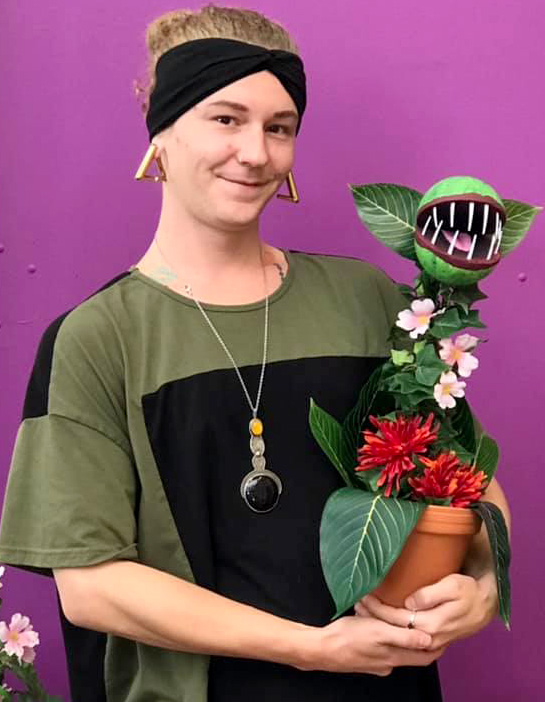 Fast Track: How to Make a Monster Fly Trap! LIVE w/ Nikolas Kienitz