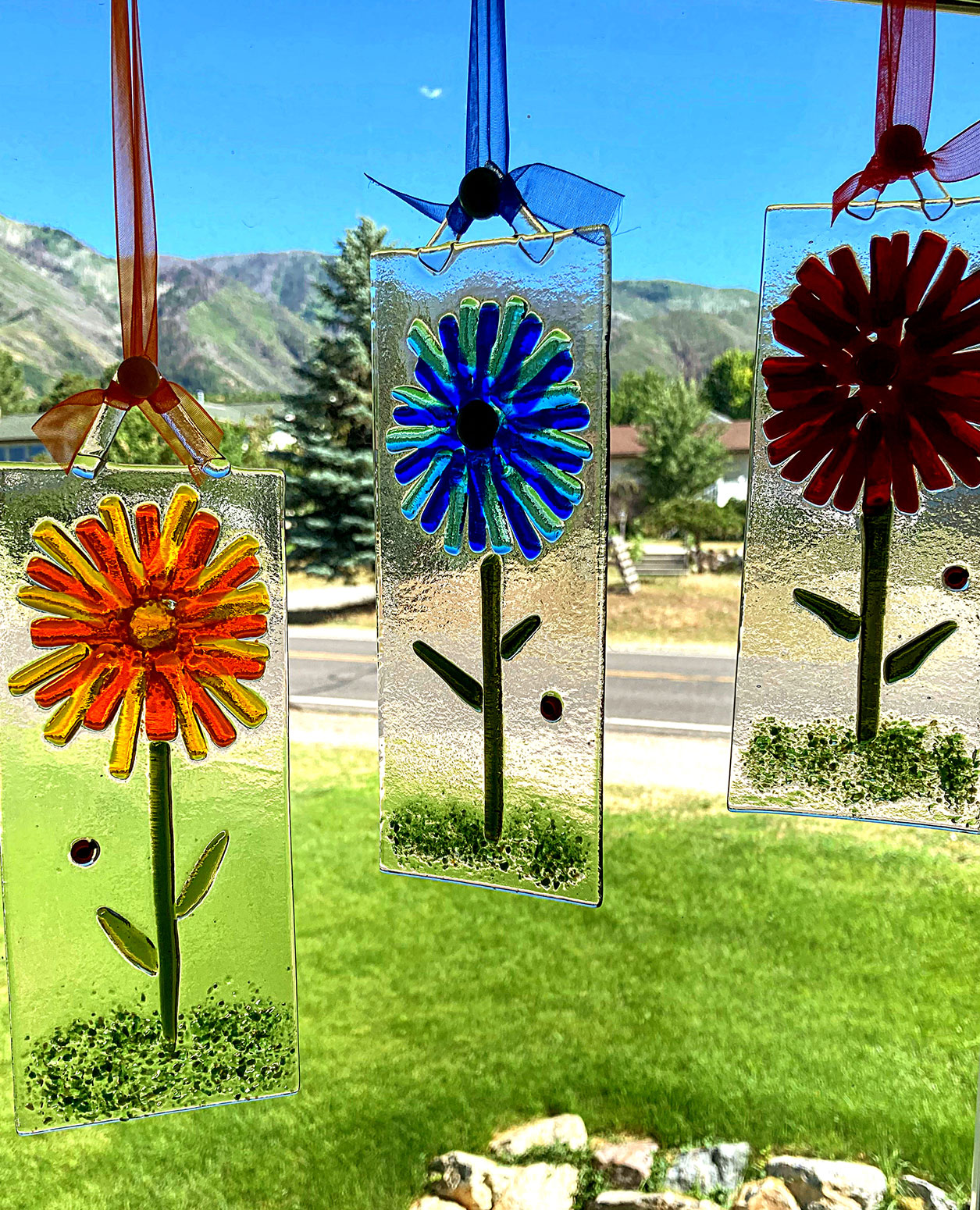 Fused Glass Flowers: Bowls, Sun Catchers, and Table Art! LIVE w/ Ilene Barnett