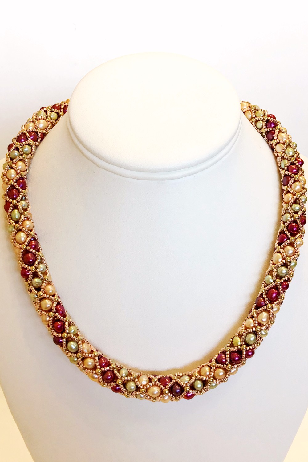 Fast Track: How to Make a Renaissance Pearl Necklace! LIVE w/ ﻿Tremaine Fenton