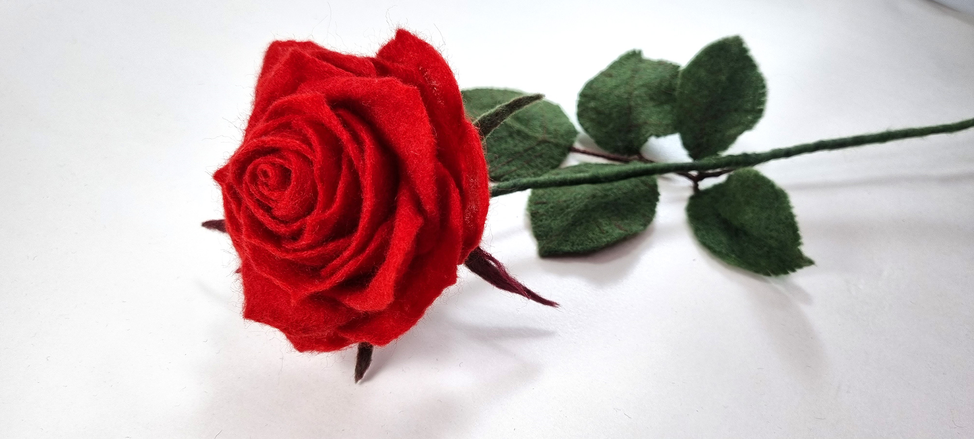 How to Make a Realistic Needle Felted Rose﻿! LIVE with Tjarda van der Dussen