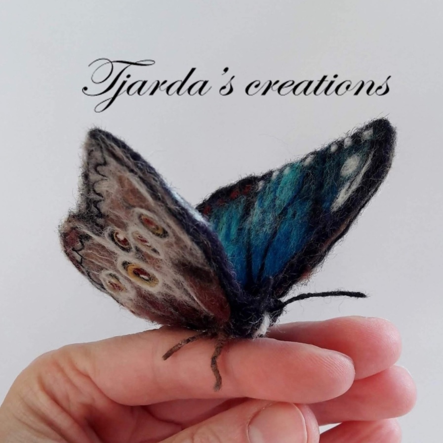 How to Make a Realistic Needle Felted Rose﻿! LIVE with Tjarda van der Dussen